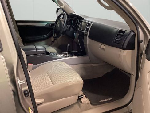 Used 2008 Toyota 4Runner SR5 RWD image 14
