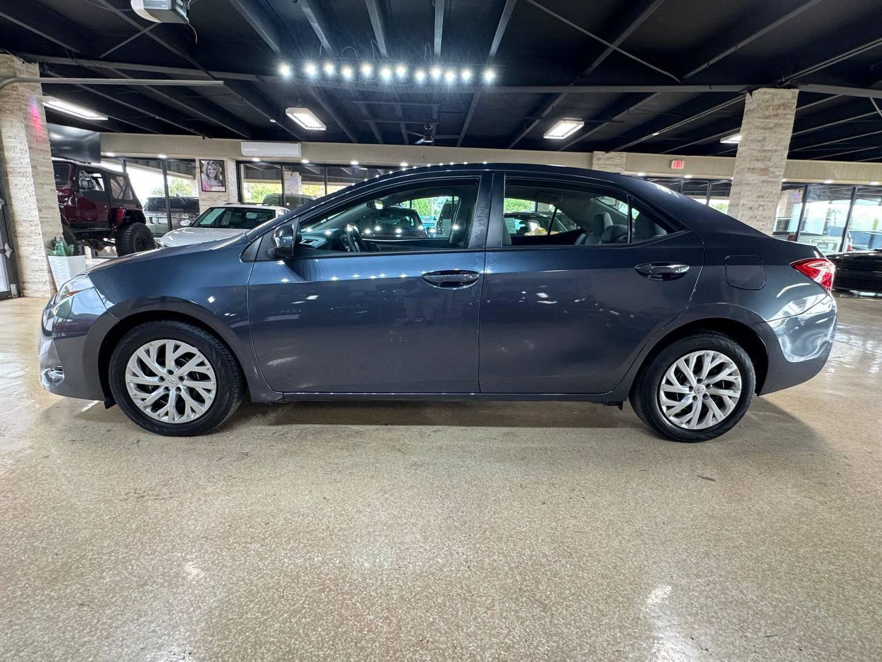 Used 2019 Toyota Corolla LE FWD image 4