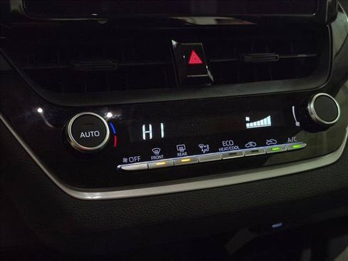 Used 2024 Toyota Corolla LE FWD image 20
