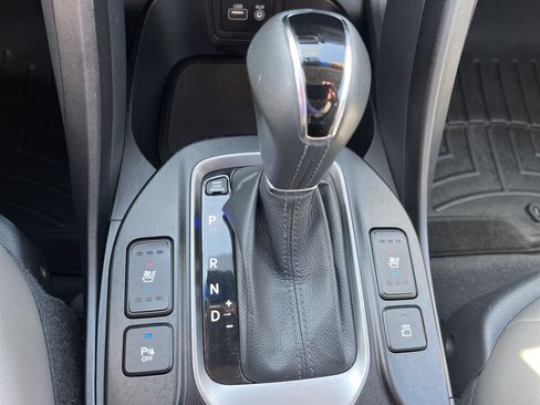 Used 2017 Hyundai Santa Fe Sport w/ 2.4L Tech Package 04 FWD image 30