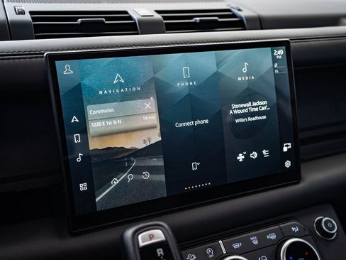 Used 2022 Land Rover Defender 90 V8 image 26