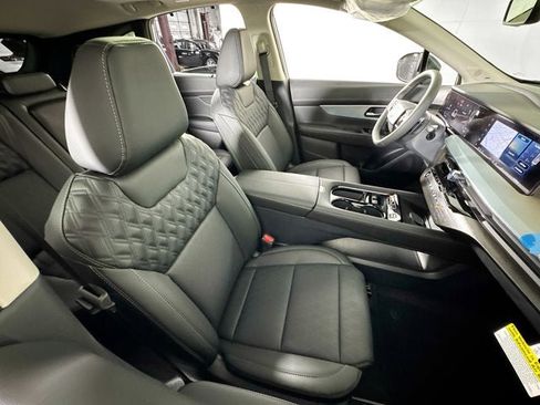 New 2026 Nissan Murano Platinum w/ Cargo Package AWD/4WD image 25