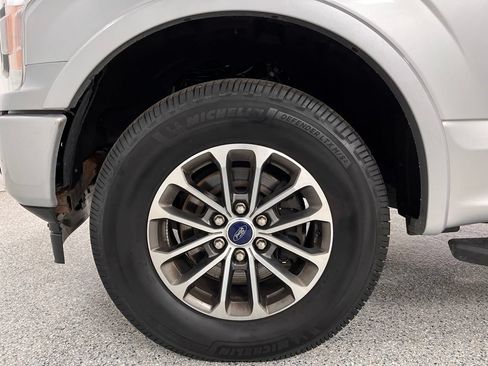 Used 2019 Ford F150 XLT w/ Equipment Group 302A Luxury AWD/4WD image 19