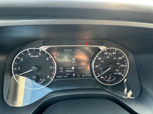 Used 2025 Nissan Rogue SV image 10