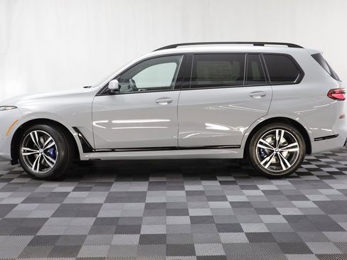 New 2026 BMW X7 xDrive40i w/ M Sport Package image 4