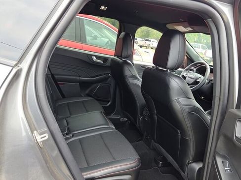 Used 2025 Ford Escape ST-Line w/ Tech Pack #1 FWD image 15