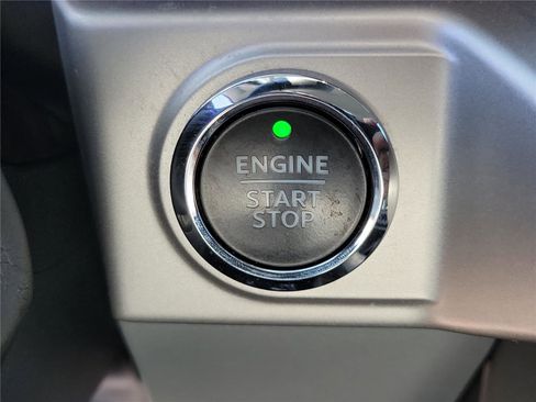 Used 2021 Ford F150 XLT w/ Equipment Group 302A High image 28