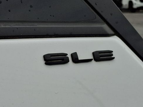 Certified 2023 GMC Terrain SLE w/ Driver Convenience Package AWD/4WD image 29
