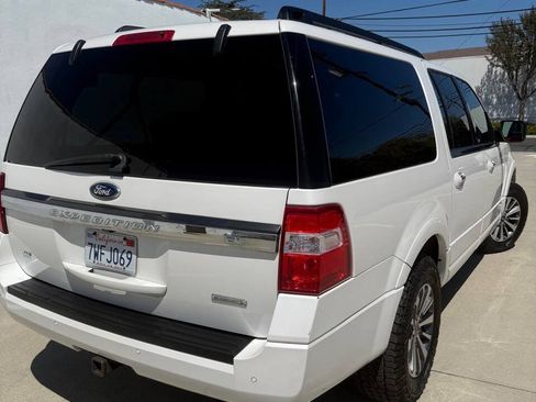 Used 2015 Ford Expedition EL XLT w/ Equipment Group 202A AWD/4WD image 10