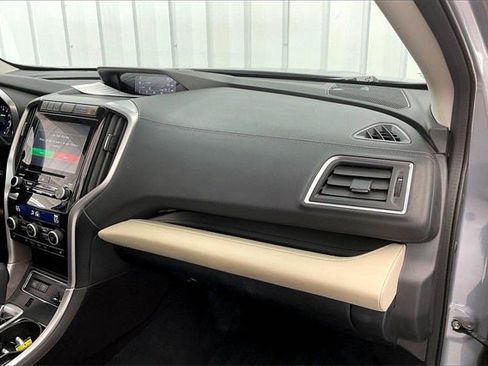 Used 2021 Subaru Ascent Limited image 18