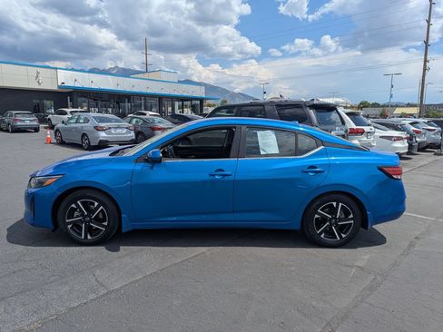Used 2024 Nissan Sentra SV FWD image 8