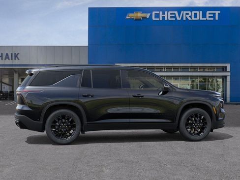 New 2026 Chevrolet Traverse LT w/ Midnight/Sport Edition FWD image 5