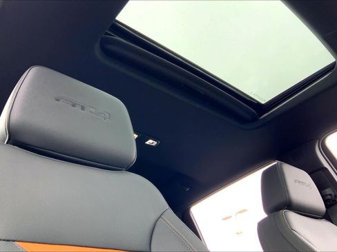 Used 2026 GMC Sierra 2500 AT4 w/ AT4 Premium Plus Package image 14