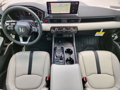 New 2026 Honda Pilot Touring image 23