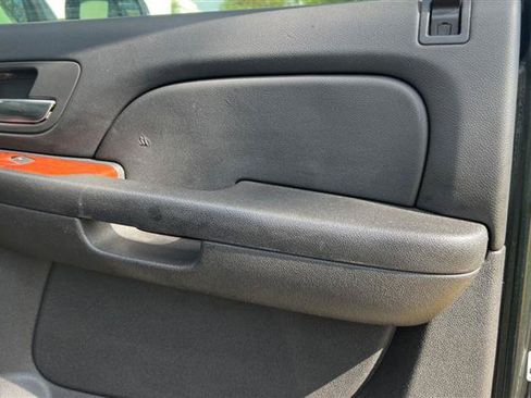 Used 2013 Chevrolet Avalanche LT RWD image 48
