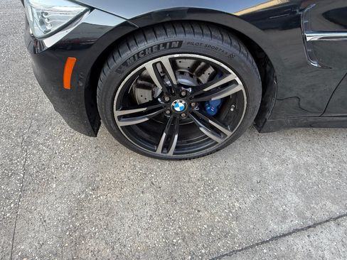 Used 2015 BMW M4 Convertible RWD image 12
