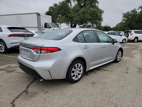 Used 2023 Toyota Corolla LE FWD image 5