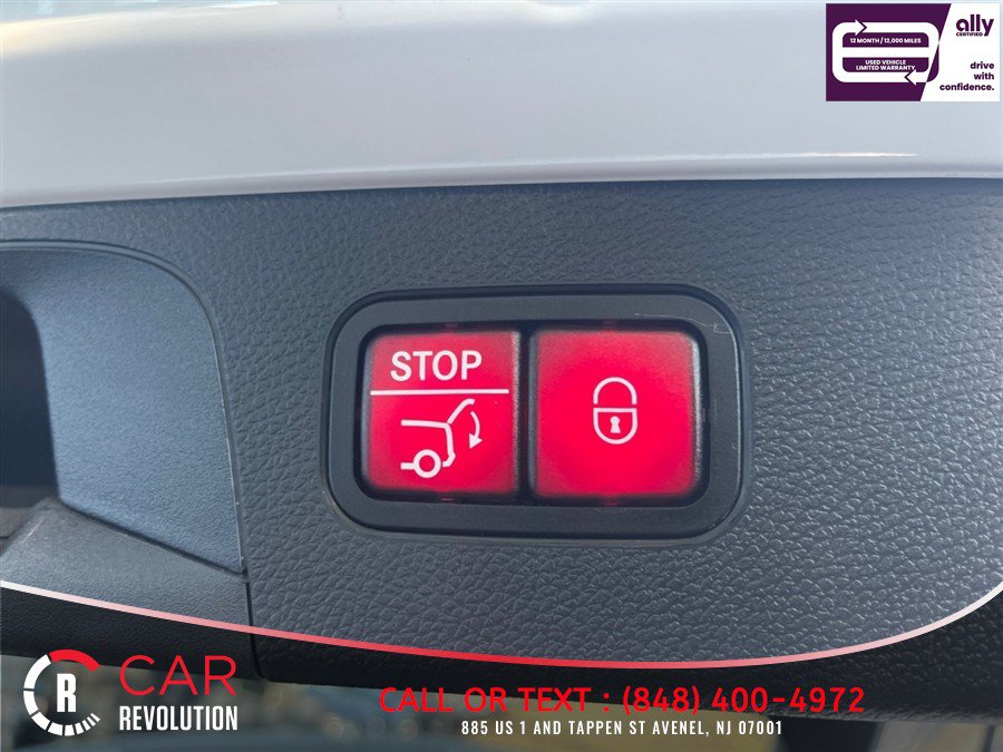 Used 2020 Mercedes-Benz GLC 300 4MATIC image 9