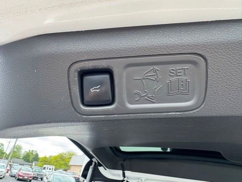 Used 2021 Ford Expedition Max Limited AWD/4WD image 18