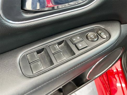 Used 2020 Honda HR-V Touring image 18