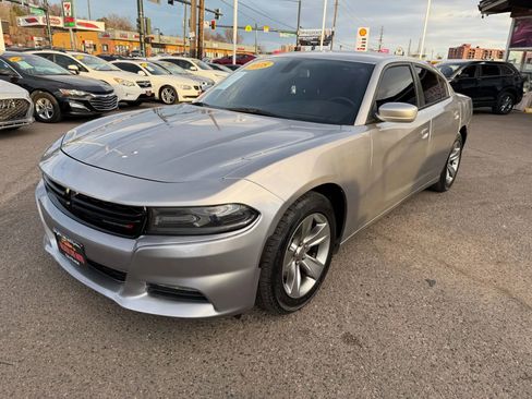 Used 2018 Dodge Charger SXT Plus image 4