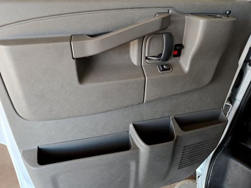 Used 2024 GMC Savana 2500 w/ Driver Convenience Package image 25