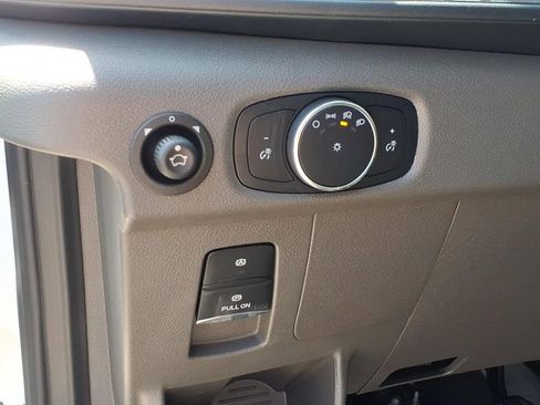 New 2026 Ford Transit 250 148 Medium Roof image 14