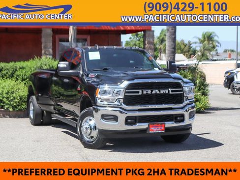 Used 2024 RAM 3500 Tradesman w/ Chrome Appearance Group AWD/4WD image 1