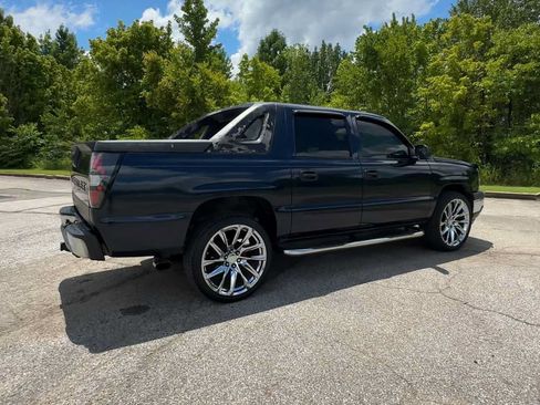 Used 2006 Chevrolet Avalanche LS RWD image 8