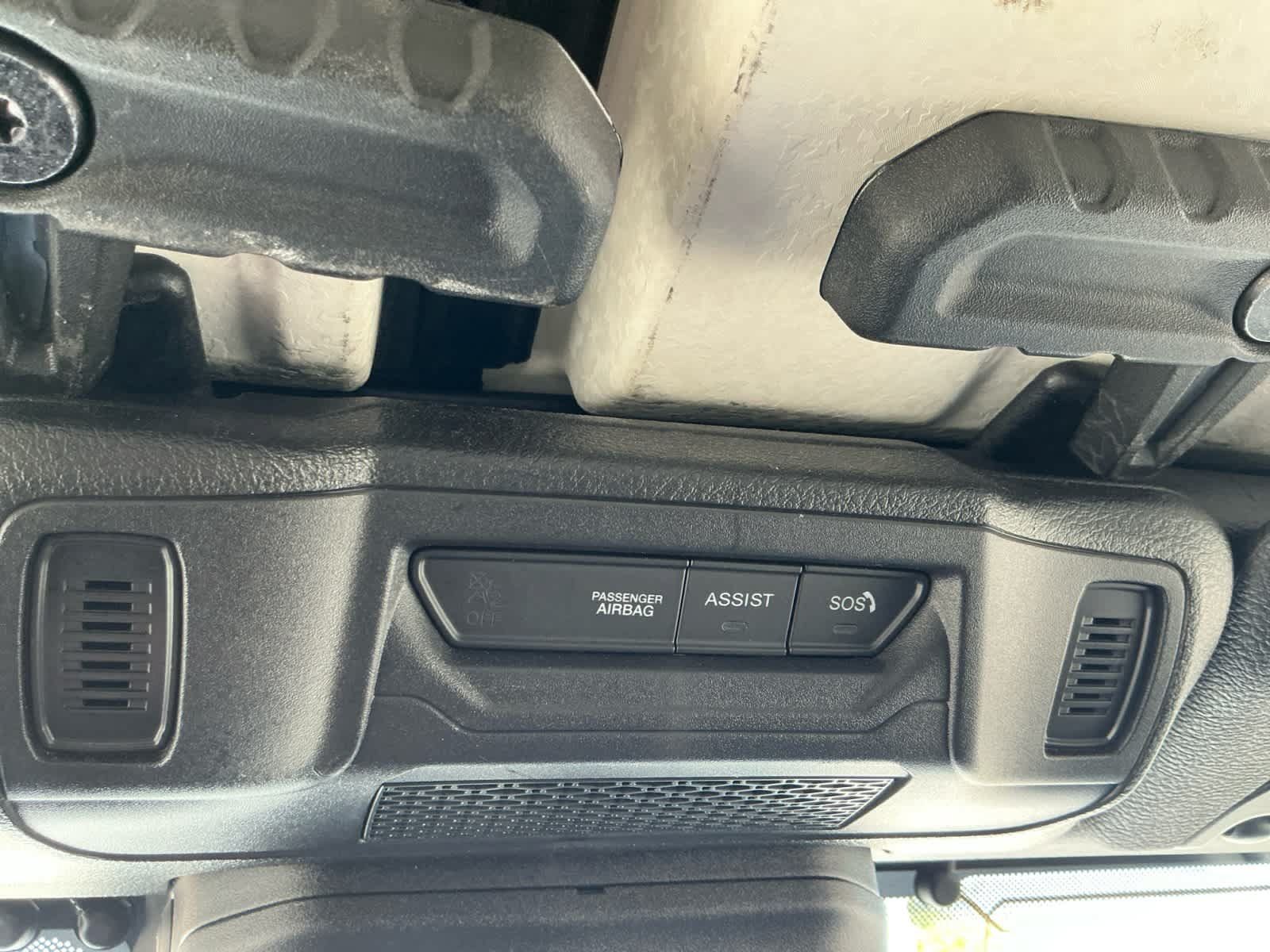 Used 2026 Jeep Gladiator Mojave AWD/4WD image 17