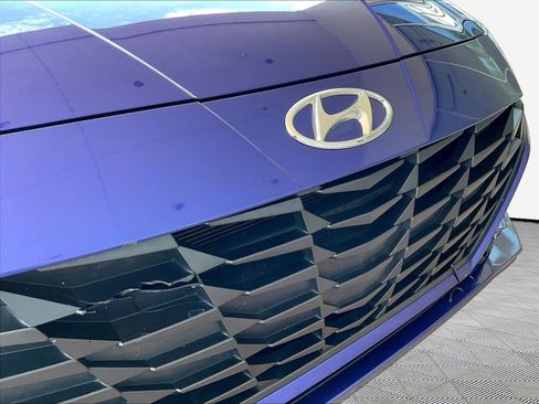 Used 2022 Hyundai Elantra SEL FWD image 29