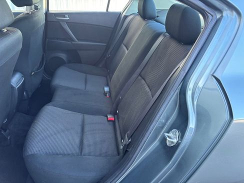Used 2013 MAZDA MAZDA3 i SV image 28