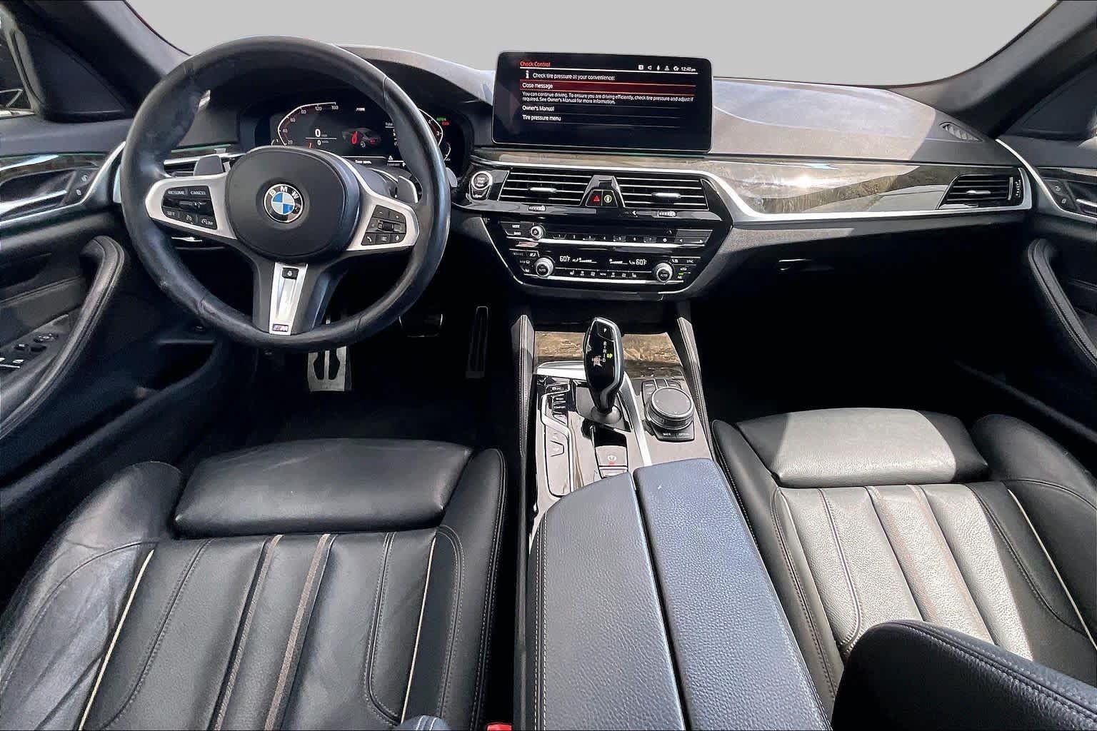 Used 2021 BMW 530i w/ M Sport Package RWD image 16