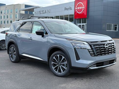 New 2026 Nissan Pathfinder Platinum AWD/4WD image 1