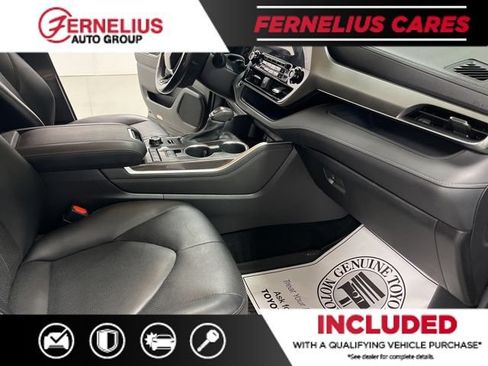 Used 2021 Toyota Highlander Limited AWD/4WD image 35
