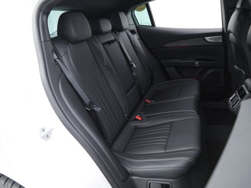 New 2026 Maserati Grecale Modena image 13