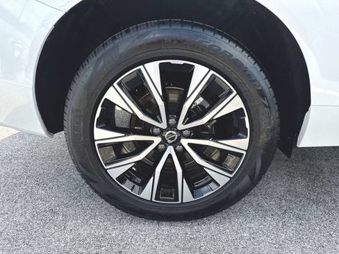 Used 2025 Volvo XC60 B5 Core w/ Climate Package AWD/4WD image 34