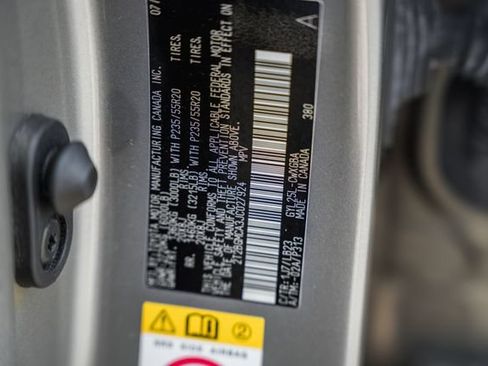 Used 2018 Lexus RX 450h AWD w/ Premium Package image 35