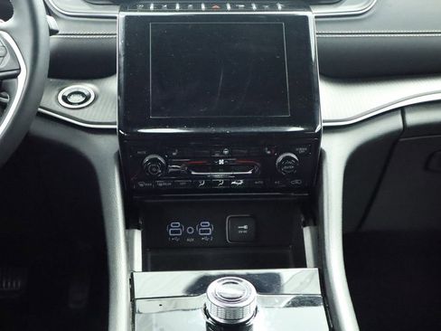 Certified 2024 Jeep Grand Cherokee Laredo X w/ Luxury Tech Group I image 28