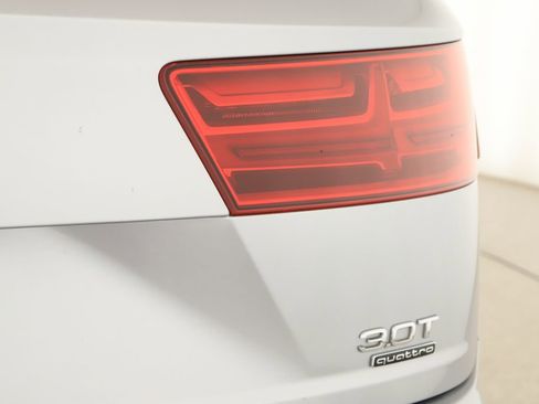 Used 2018 Audi Q7 3.0T Premium Plus w/ Premium Plus Package image 35