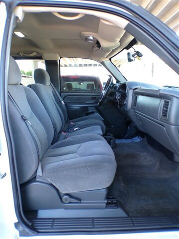 Used 2006 Chevrolet Silverado 2500 LT RWD image 24