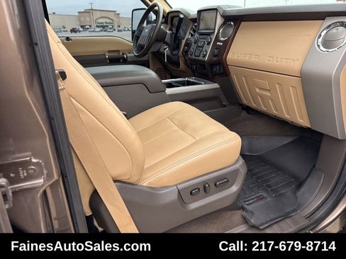 Used 2015 Ford F250 Lariat w/ Chrome Package image 91