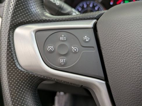 Used 2022 GMC Terrain SLE w/ Driver Convenience Package image 16