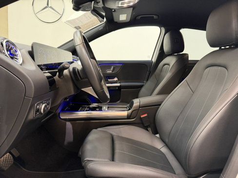 Certified 2025 Mercedes-Benz GLA 250 image 6