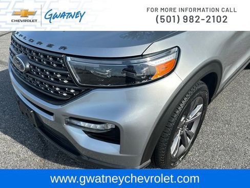 Used 2022 Ford Explorer XLT w/ Equipment Group 202A AWD/4WD image 14