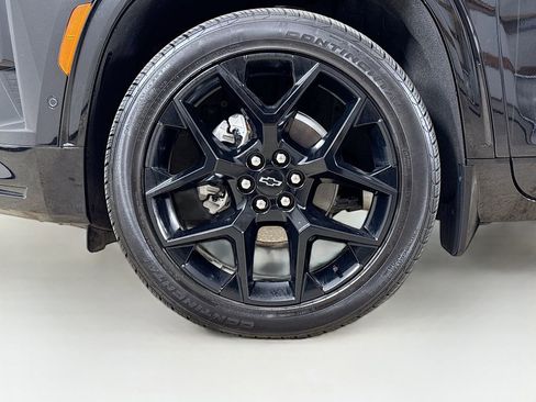 Used 2025 Chevrolet Traverse RS w/ LPO, Floor Liner Package AWD/4WD image 26