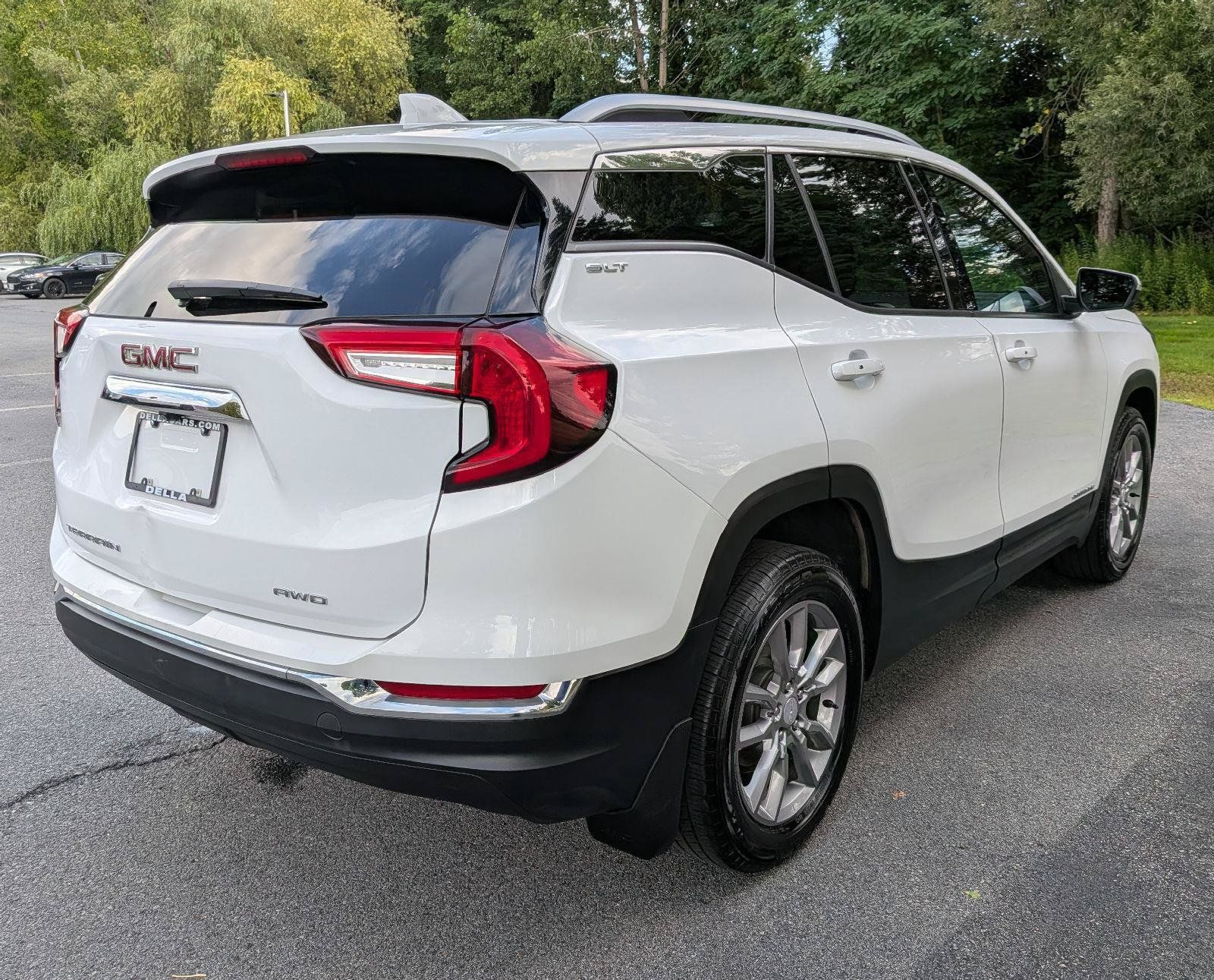 Used 2022 GMC Terrain SLT AWD/4WD image 7