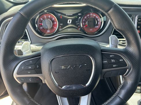 Used 2015 Dodge Challenger SRT Hellcat RWD image 14
