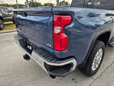 Used 2024 Chevrolet Silverado 2500 LTZ w/ LTZ Convenience Package image 12