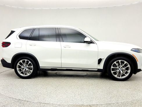 Used 2026 BMW X5 xDrive40i w/ Premium Package AWD/4WD image 4